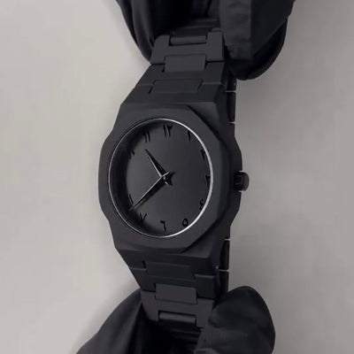 Black Minimalist Analog Wrist Watch – Stainless Steel Strap with Butterfly Lock | Elegant Men’s Watch