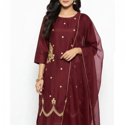 Women Maroon Embroidered Lawn Shirt – Stitched Casual Wear
